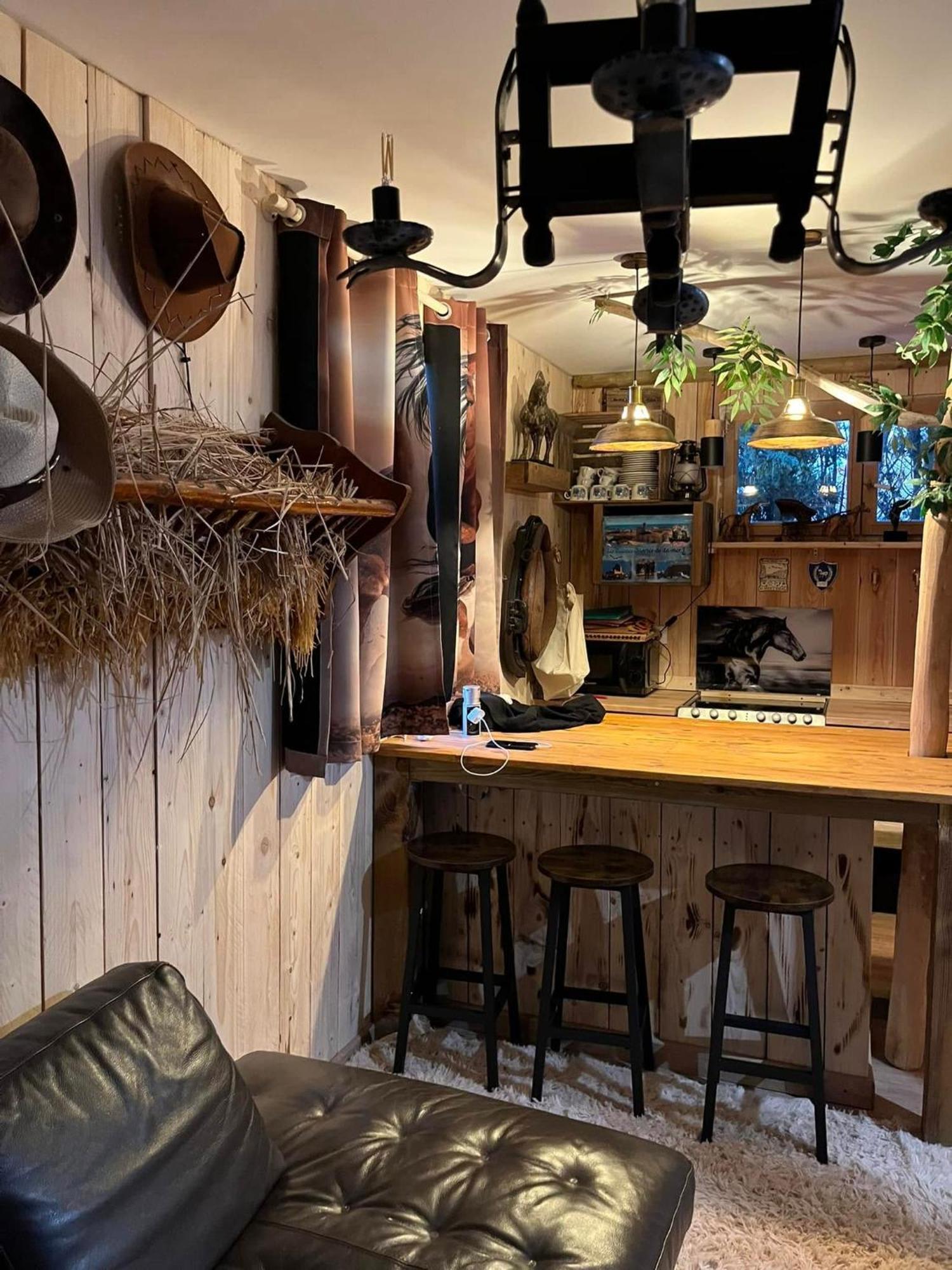 Les Chambres De Paulette A Theme Le Ranch Sainte-Marie Exterior foto